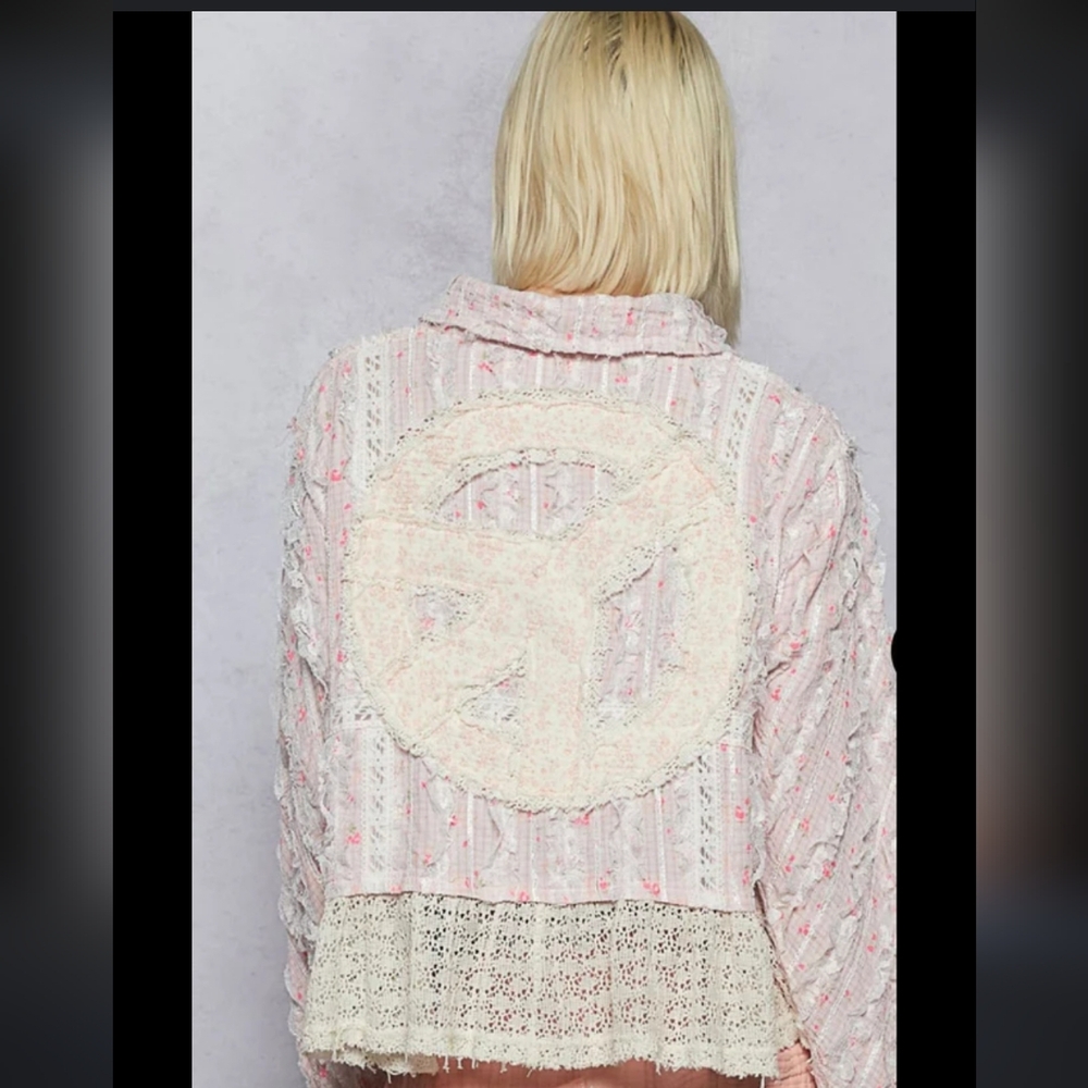 NWOT POL Chic Pink and White PEACE  Textured Jacket SIZE.M - Picture 2 of 4